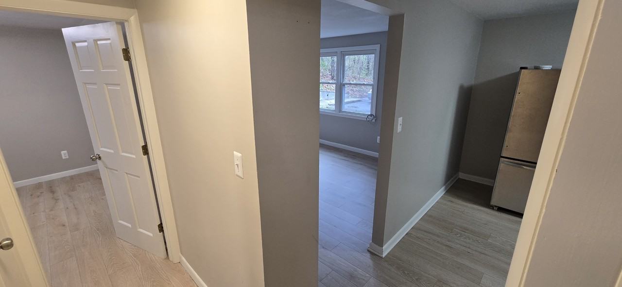 895 Warrenville Rd #2 - Photo 7 of 18