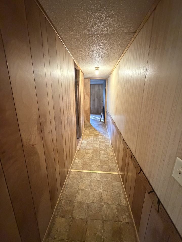 5542 Whites Ferry Rd - Photo 6 of 9