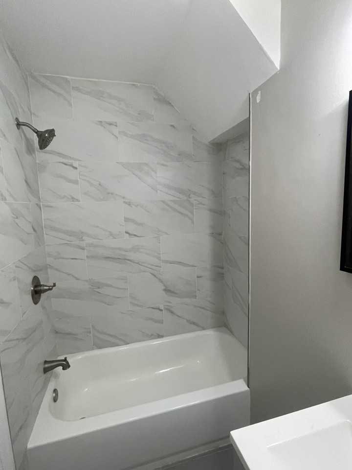 726 S 15th St #1 - Photo 7 of 12