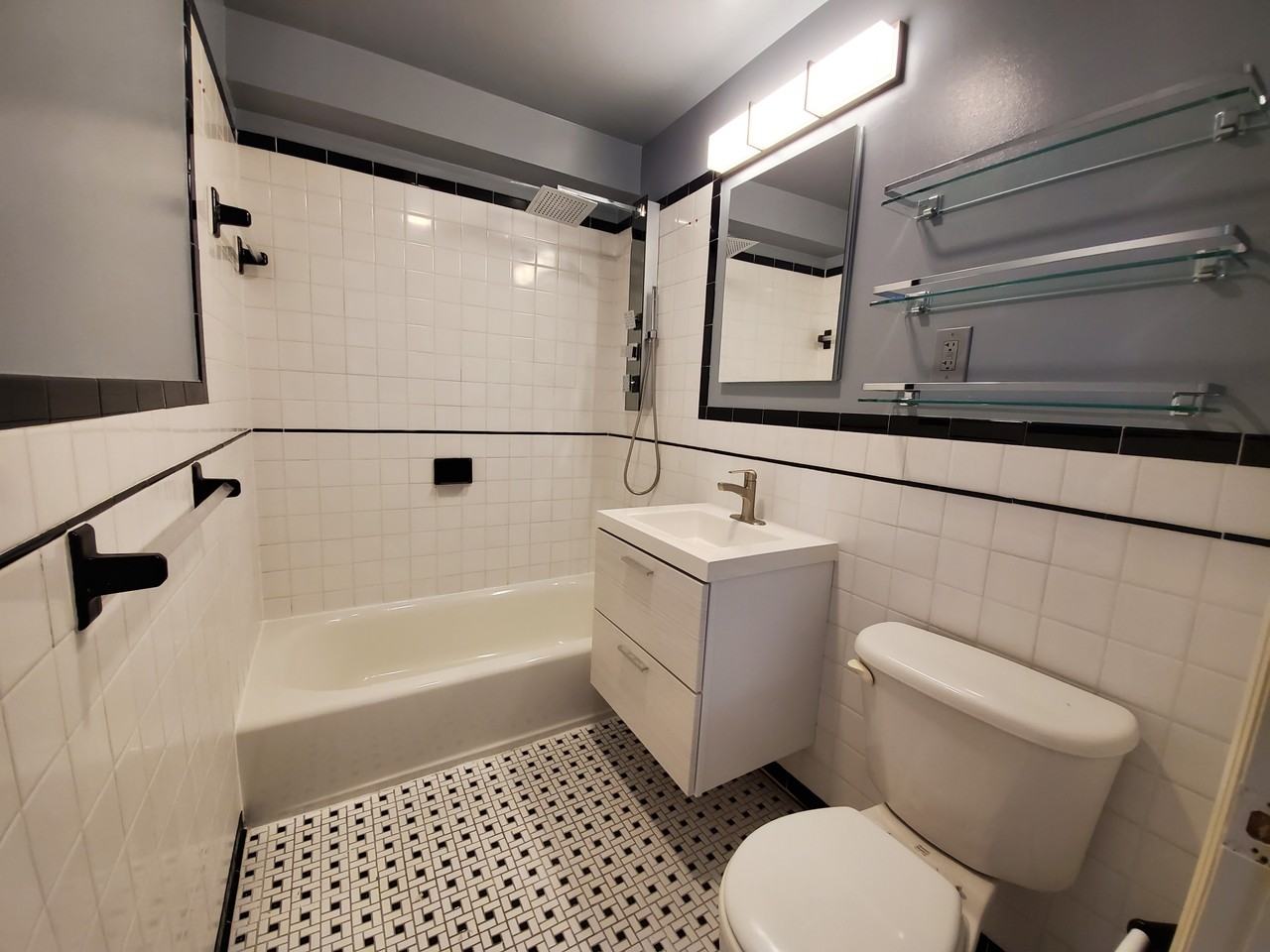 47 Mercer St #2D - Photo 7 of 12