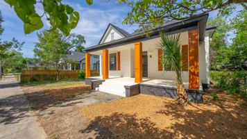 featured image of 2807 Beacon Ave #1