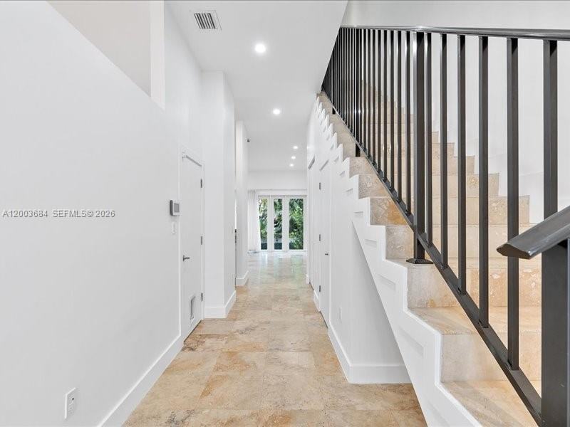 3502 Ne 166th St - Photo 3 of 29