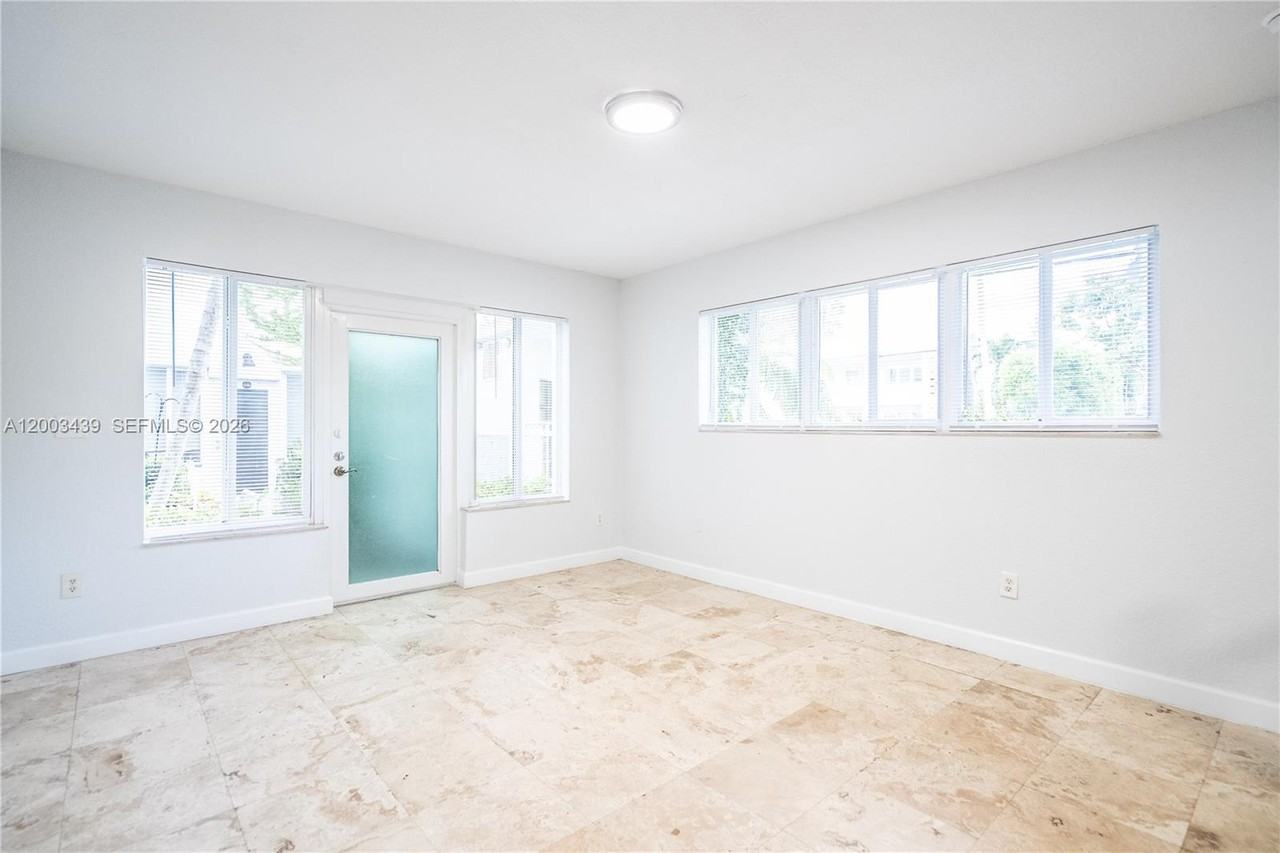 2180 Bay Dr #1 - Photo 2 of 18