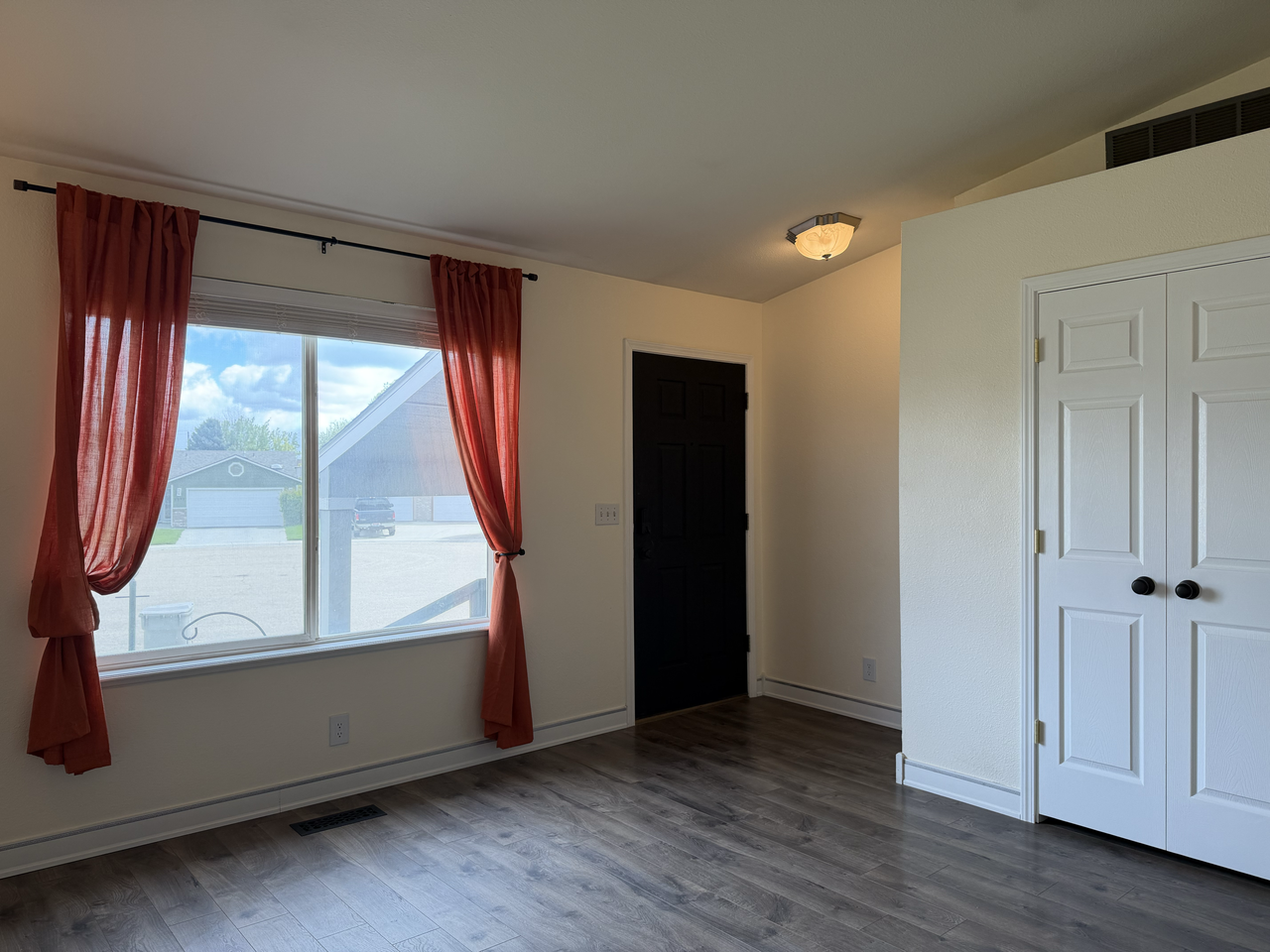 8103 Waterfowl Ave - Photo 3 of 35