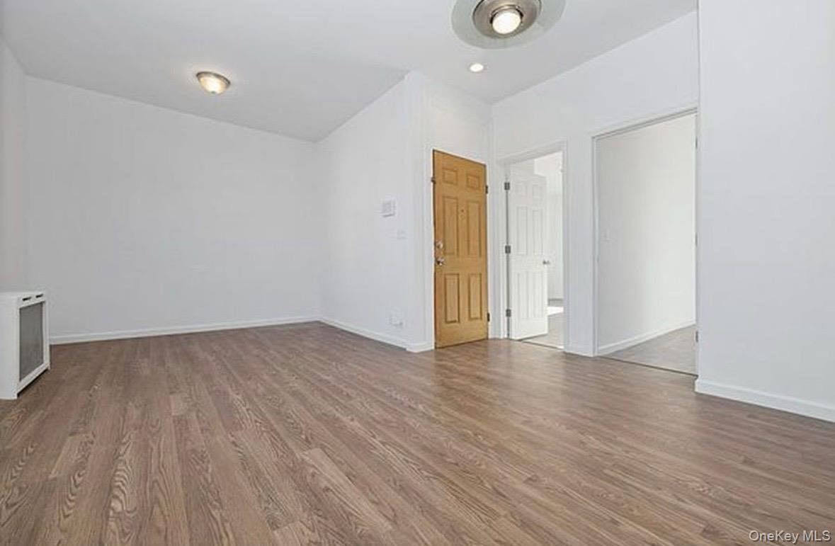 3717 Greenpoint Ave ##2 - Photo 4 of 8