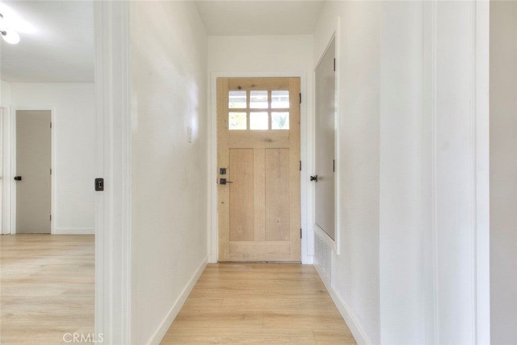 8051 Etiwanda Ave - Photo 5 of 38