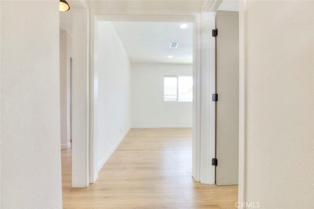 8051 Etiwanda Ave - Photo 6 of 38