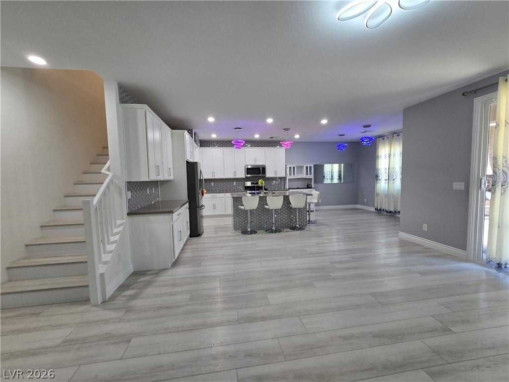 6829 Chargehand Ave - Photo 5 of 50