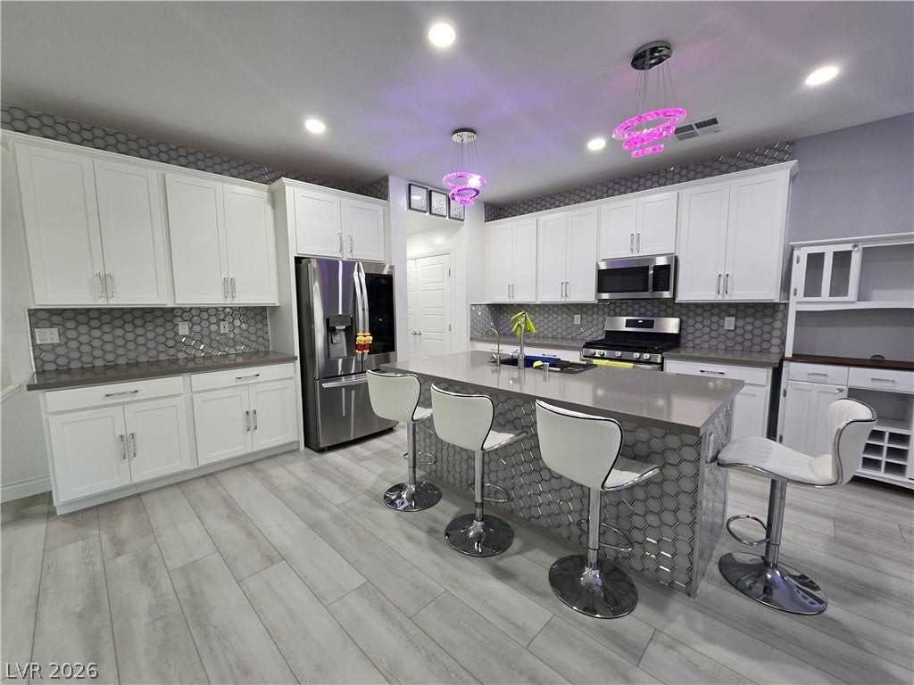 6829 Chargehand Ave - Photo 7 of 50