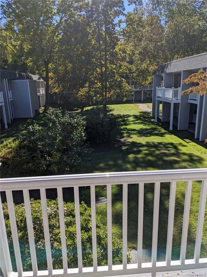10 Wild Oaks Rd - Photo 4 of 29