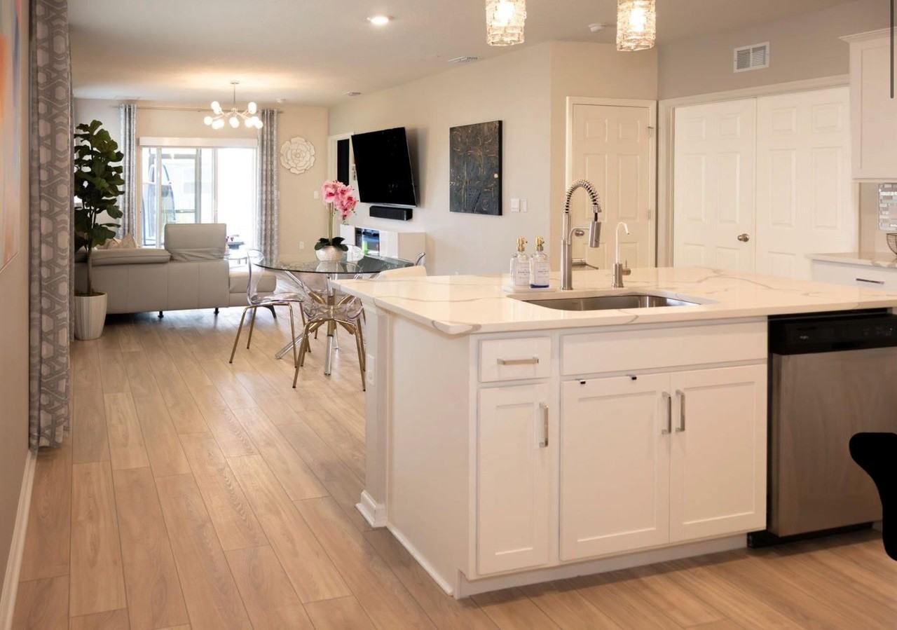 12306 Sw Nettuno Way - Photo 5 of 48