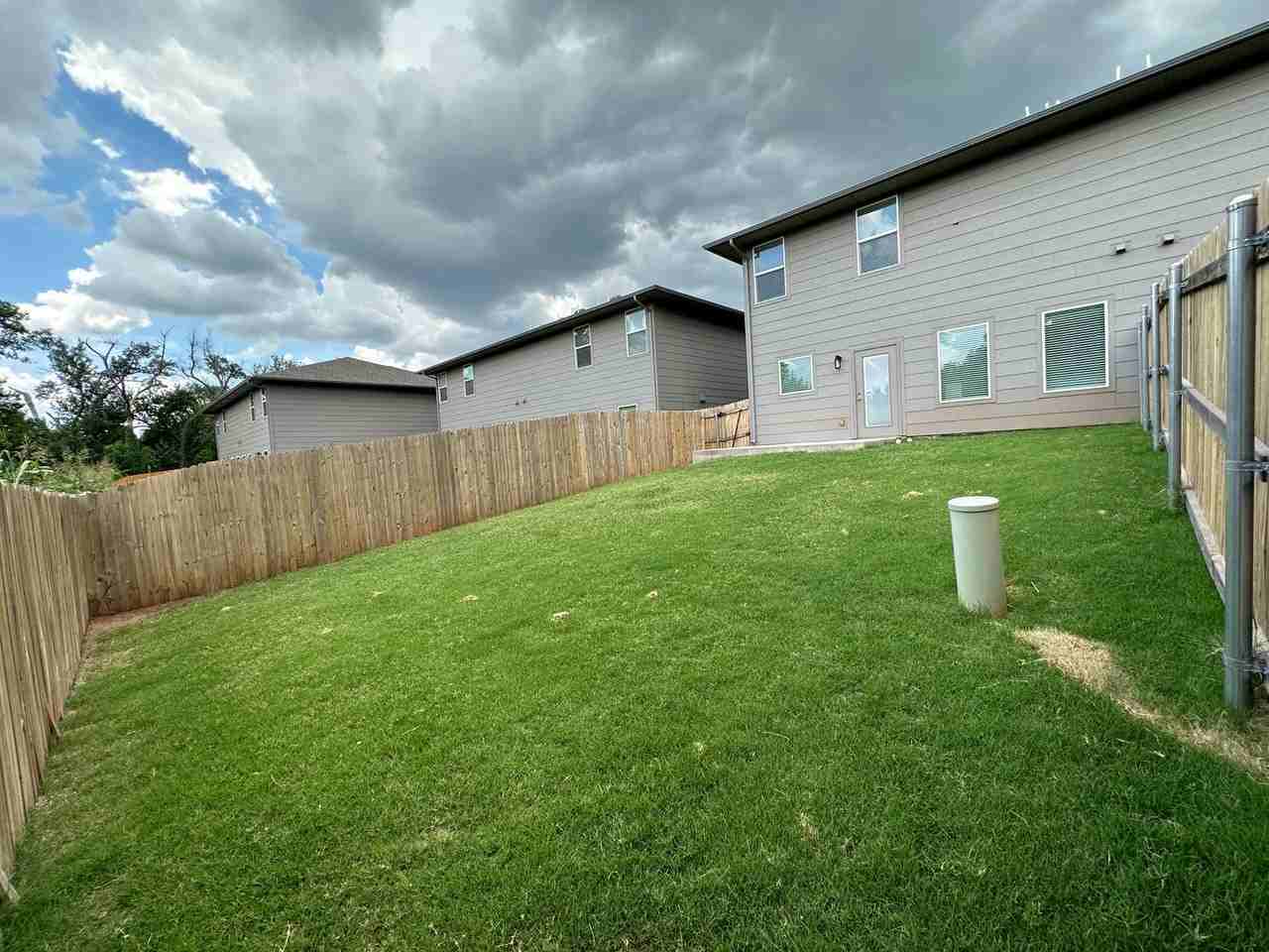 13508 Vinita Dr - Photo 4 of 50