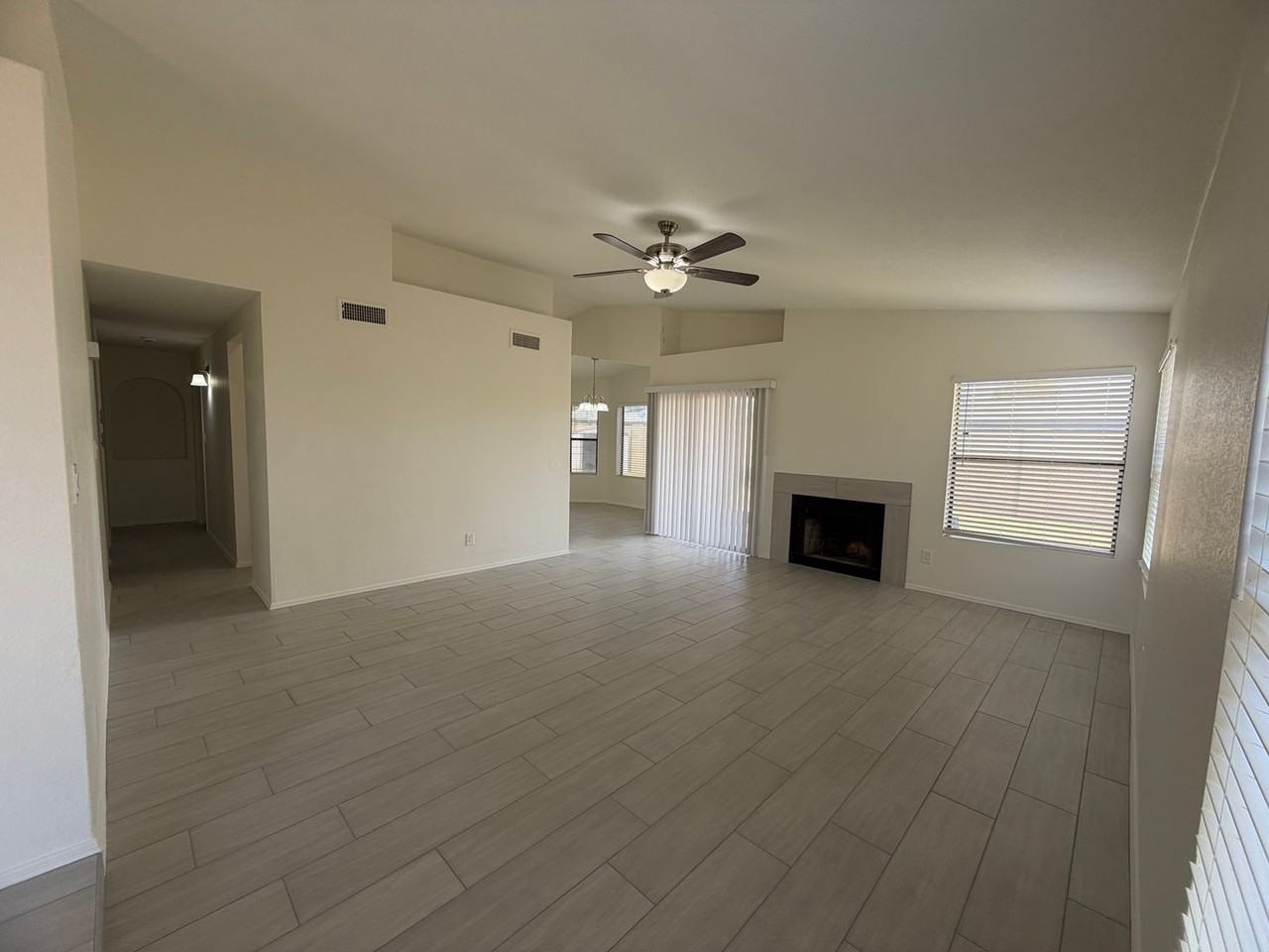 5119 N 78th Dr - Photo 7 of 50