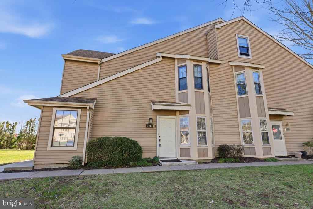 2014 Barry Ct - Photo 2 of 31