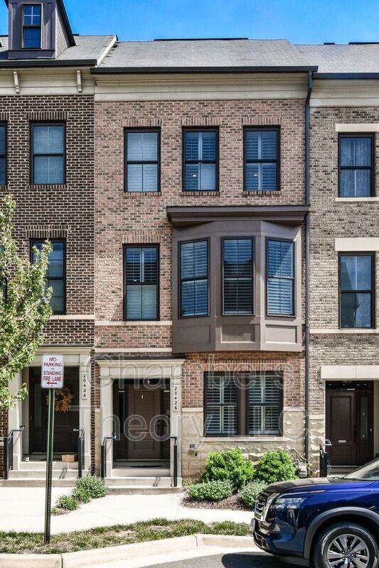 20426 Codman Dr - Photo 2 of 31