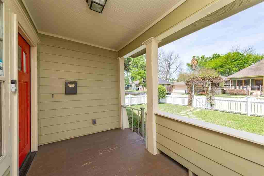 722 E 25th St - Photo 4 of 28