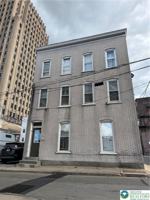 featured image of 922 W Court St ##2