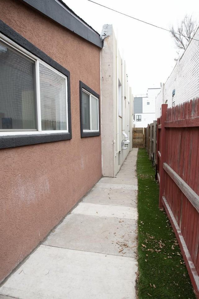 3247 W Conejos Pl - Photo 5 of 45