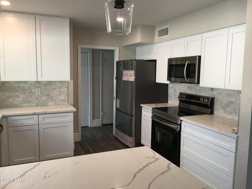 336 Bahia Ln S - Photo 2 of 24