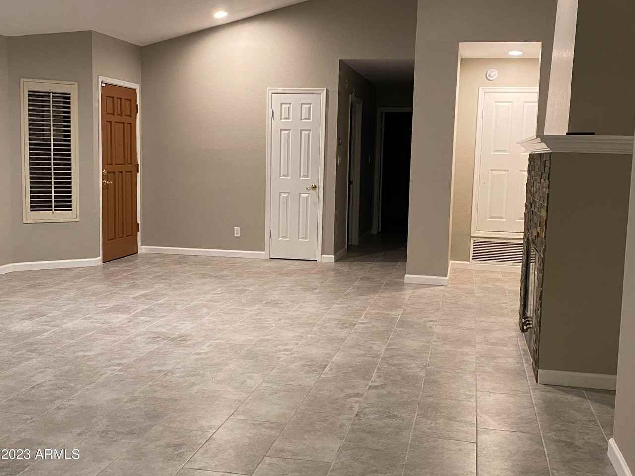 7024 W Morrow Dr - Photo 2 of 11