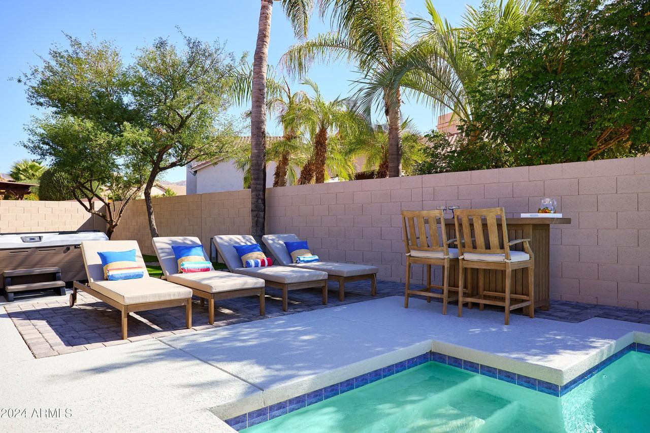 9871 E Gelding Dr - Photo 3 of 50