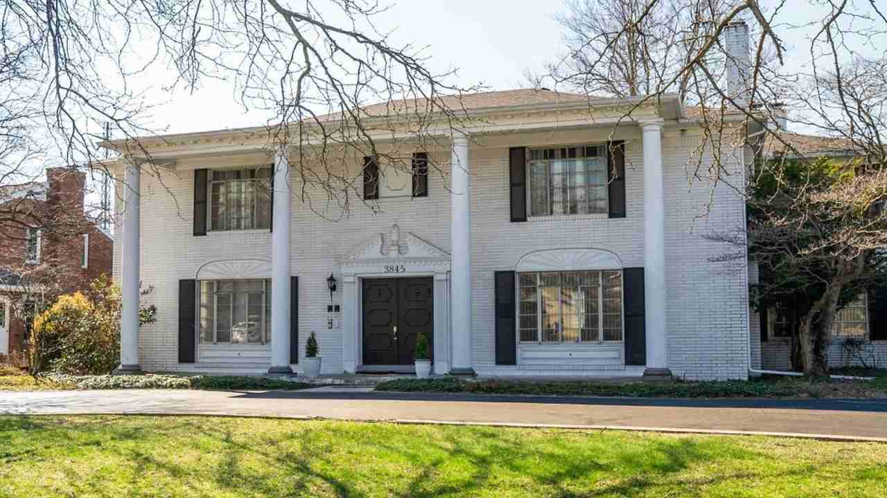 3845 Hillandale Rd - Photo 2 of 38