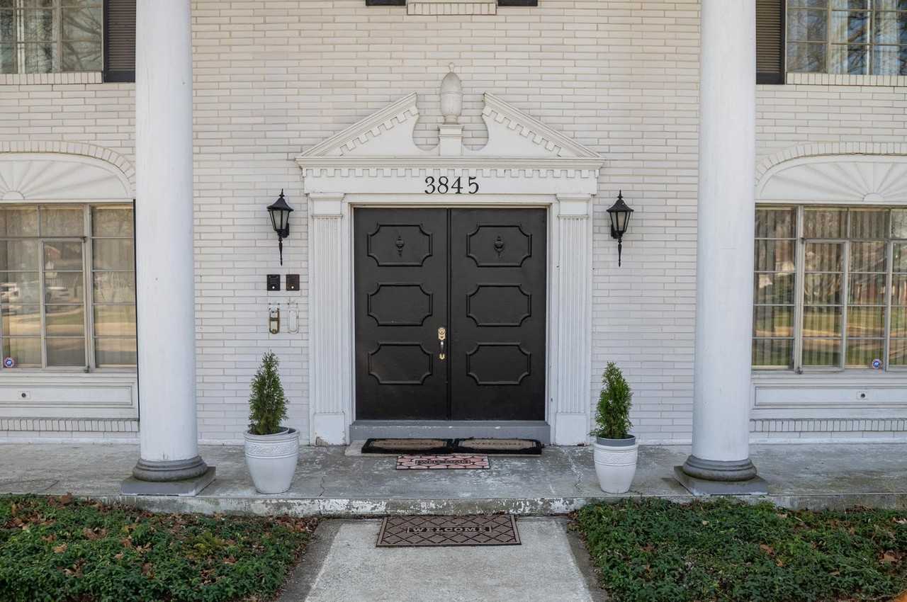 3845 Hillandale Rd - Photo 4 of 38