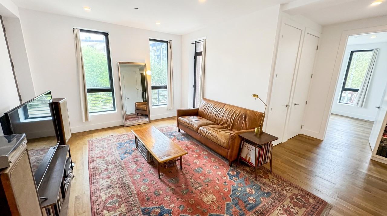 135 Lefferts Pl Apt 3a #3A - Photo 2 of 6