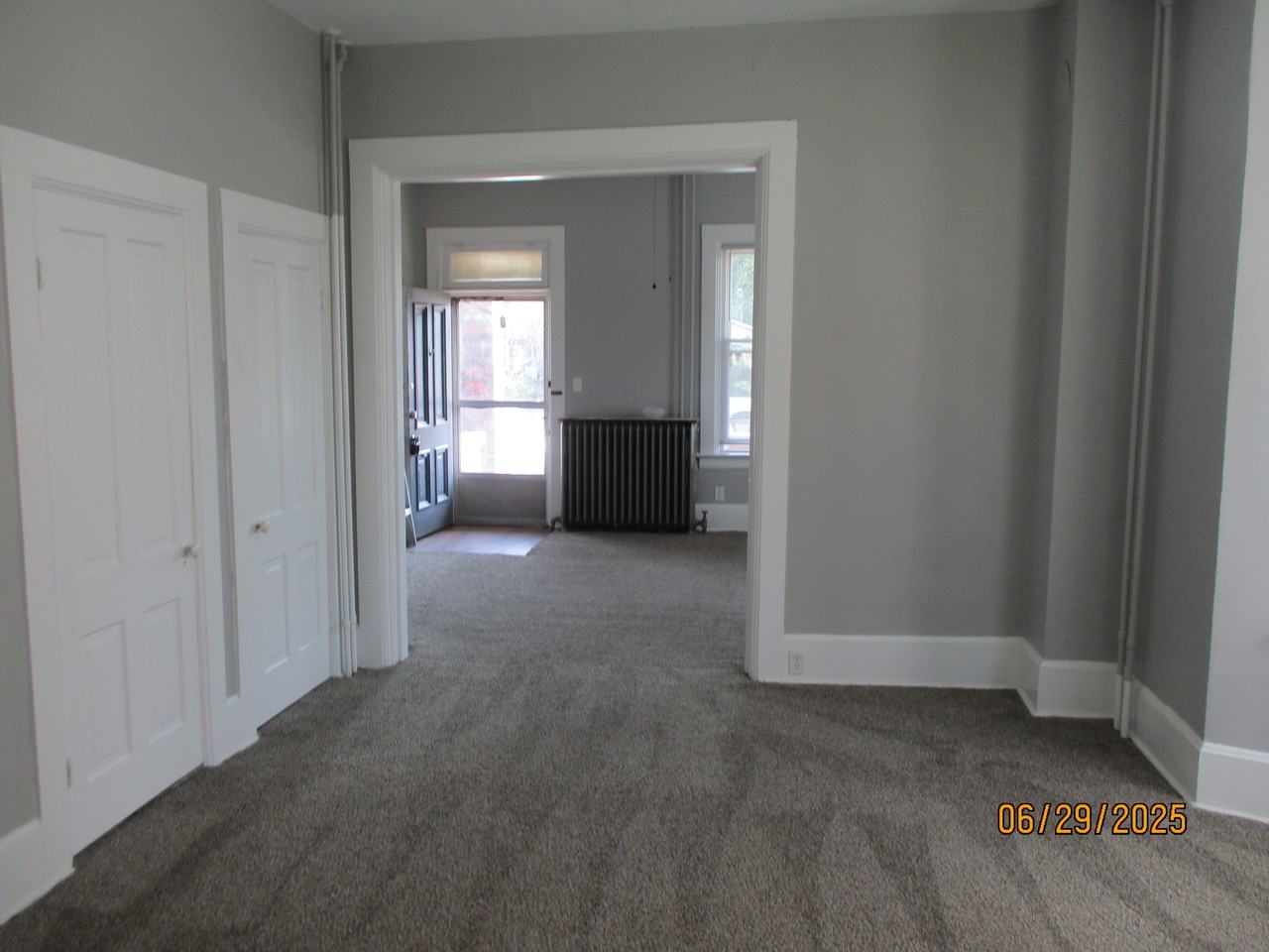 2515 Jackson St - Photo 4 of 16