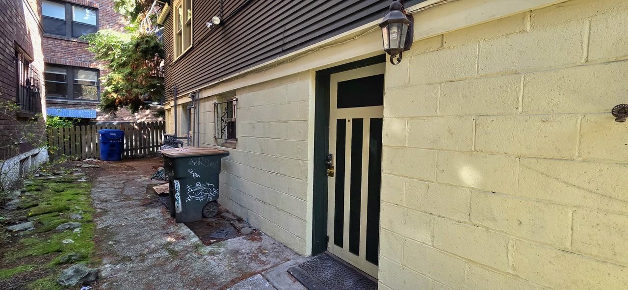 301 Belmont Ave E #303C - Photo 4 of 11