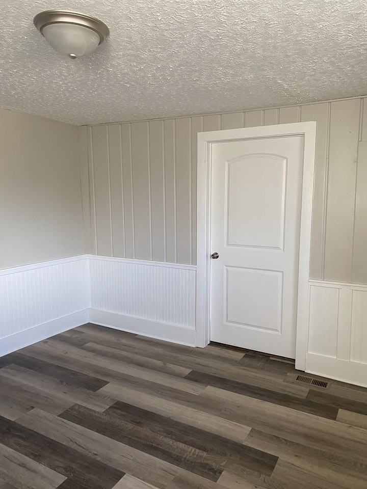 1116 N Royal Ave #2 - Photo 6 of 20