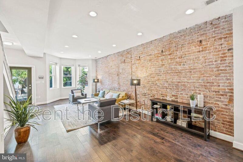 25 Todd Pl Ne - Photo 4 of 29