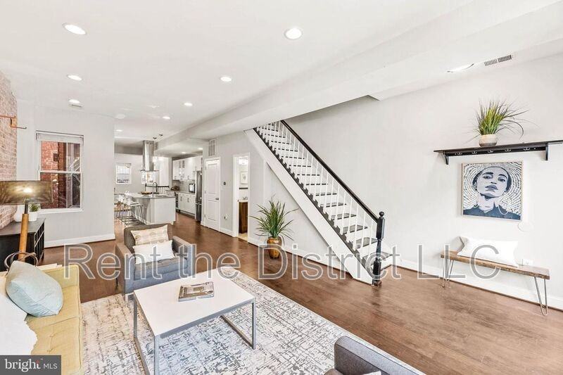 25 Todd Pl Ne - Photo 5 of 29