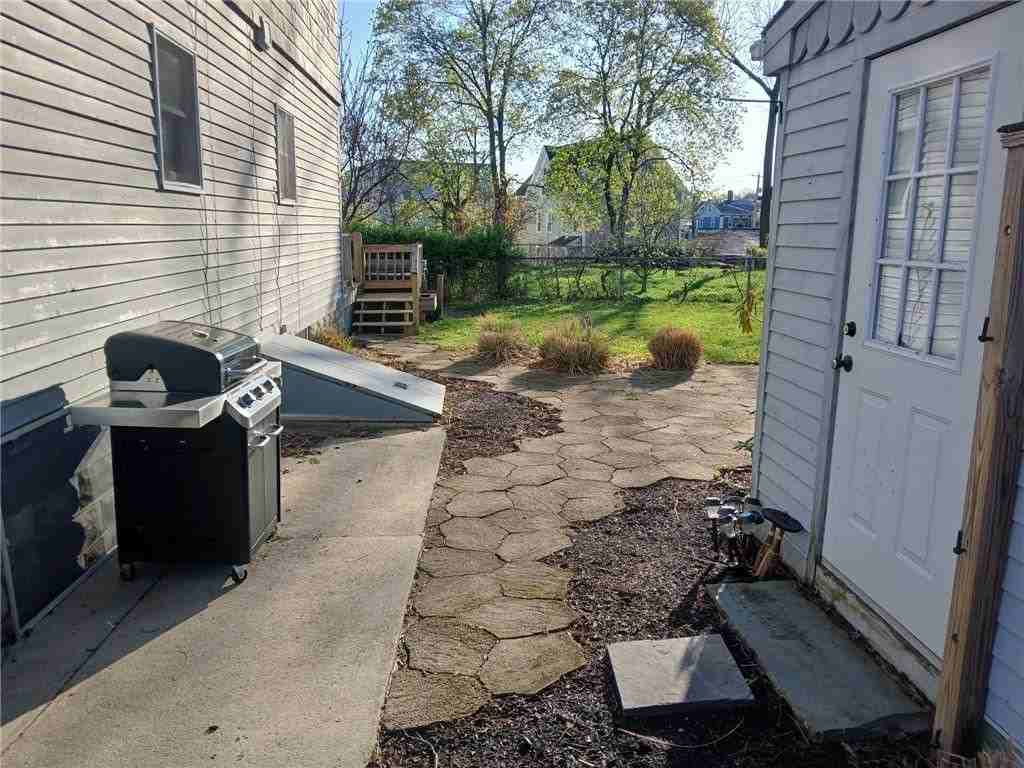 170 Bernice Ave - Photo 7 of 12