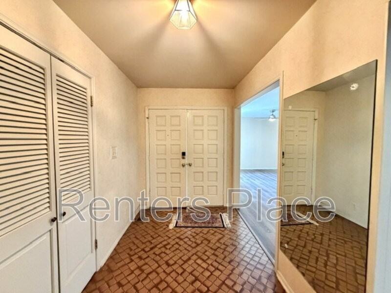 5245 S 68th East Ave - Photo 3 of 24