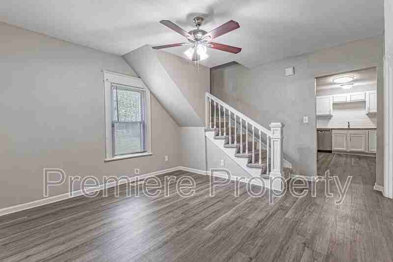 815 S Grand Ave - Photo 3 of 13