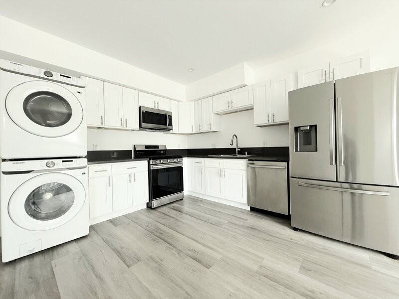 1260 Leighton Ave - Photo 3 of 30