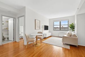 featured image of 4102 Queens Blvd #4E
