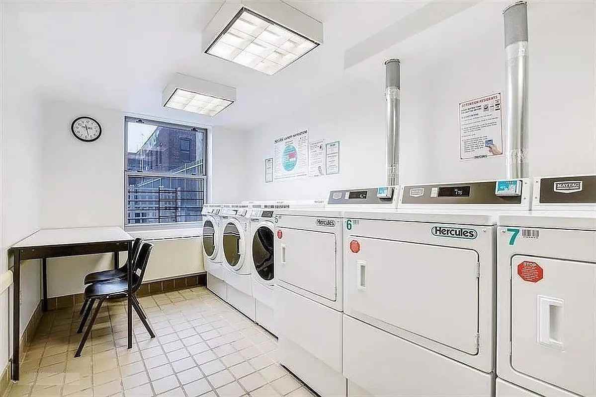 4102 Queens Blvd #4E - Photo 4 of 6