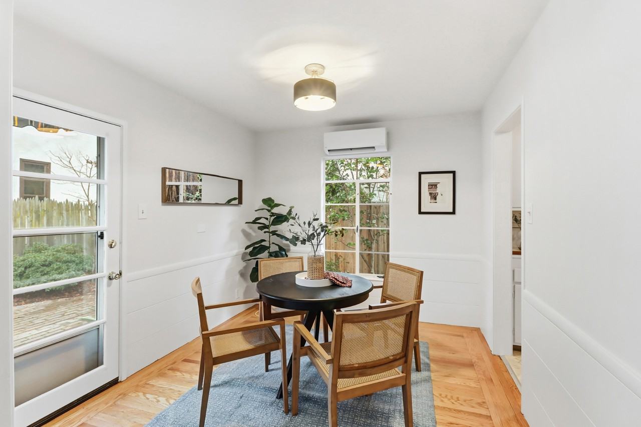 802 45th St - Photo 6 of 16