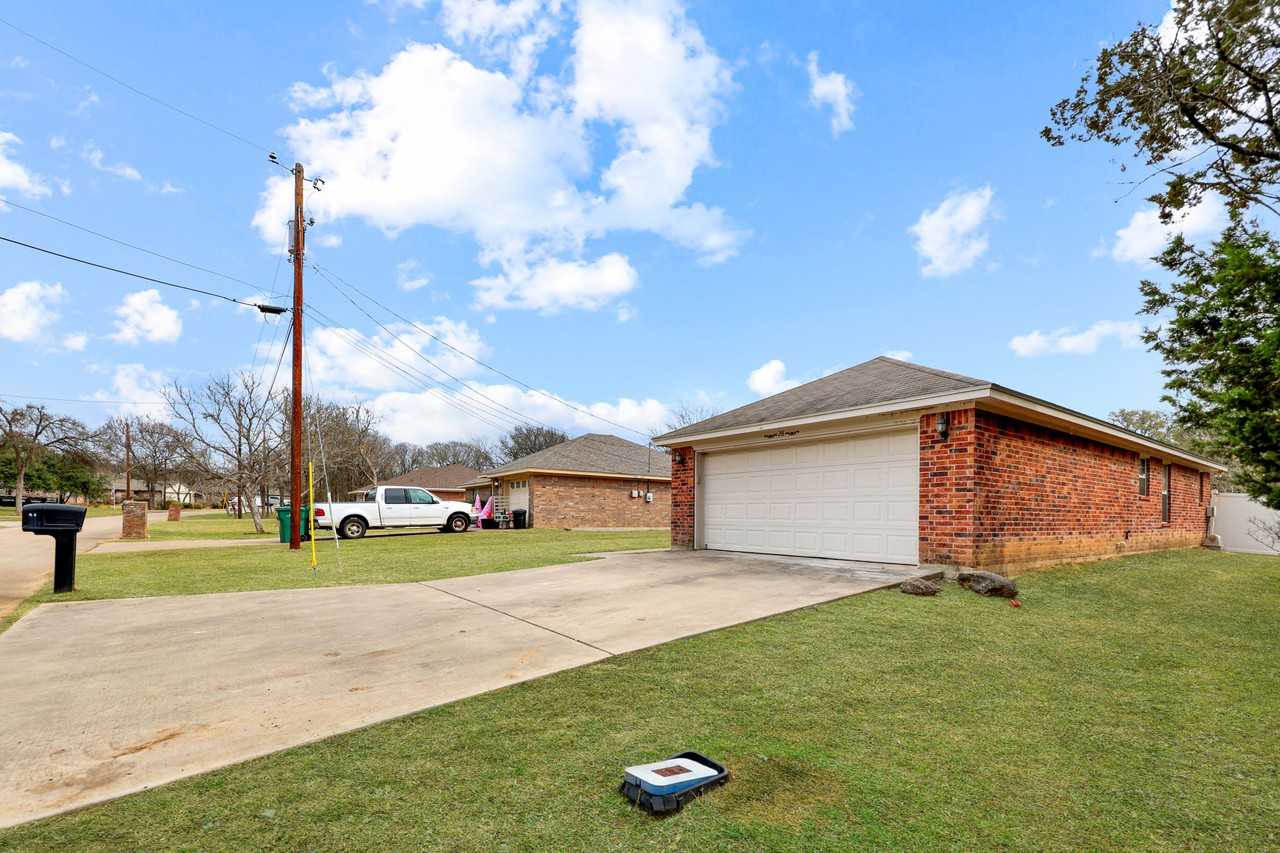 28 Bluebonnet Dr - Photo 3 of 18