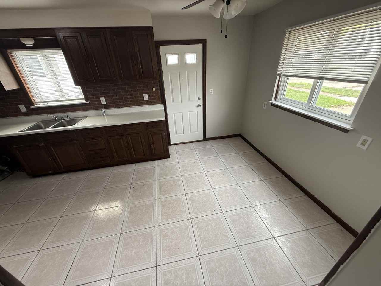 4757 Dudley St - Photo 7 of 11