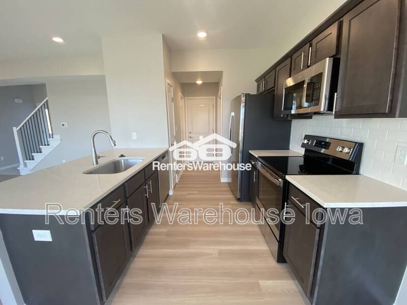 7000 Lake Ridge Ave #13 - Photo 2 of 17