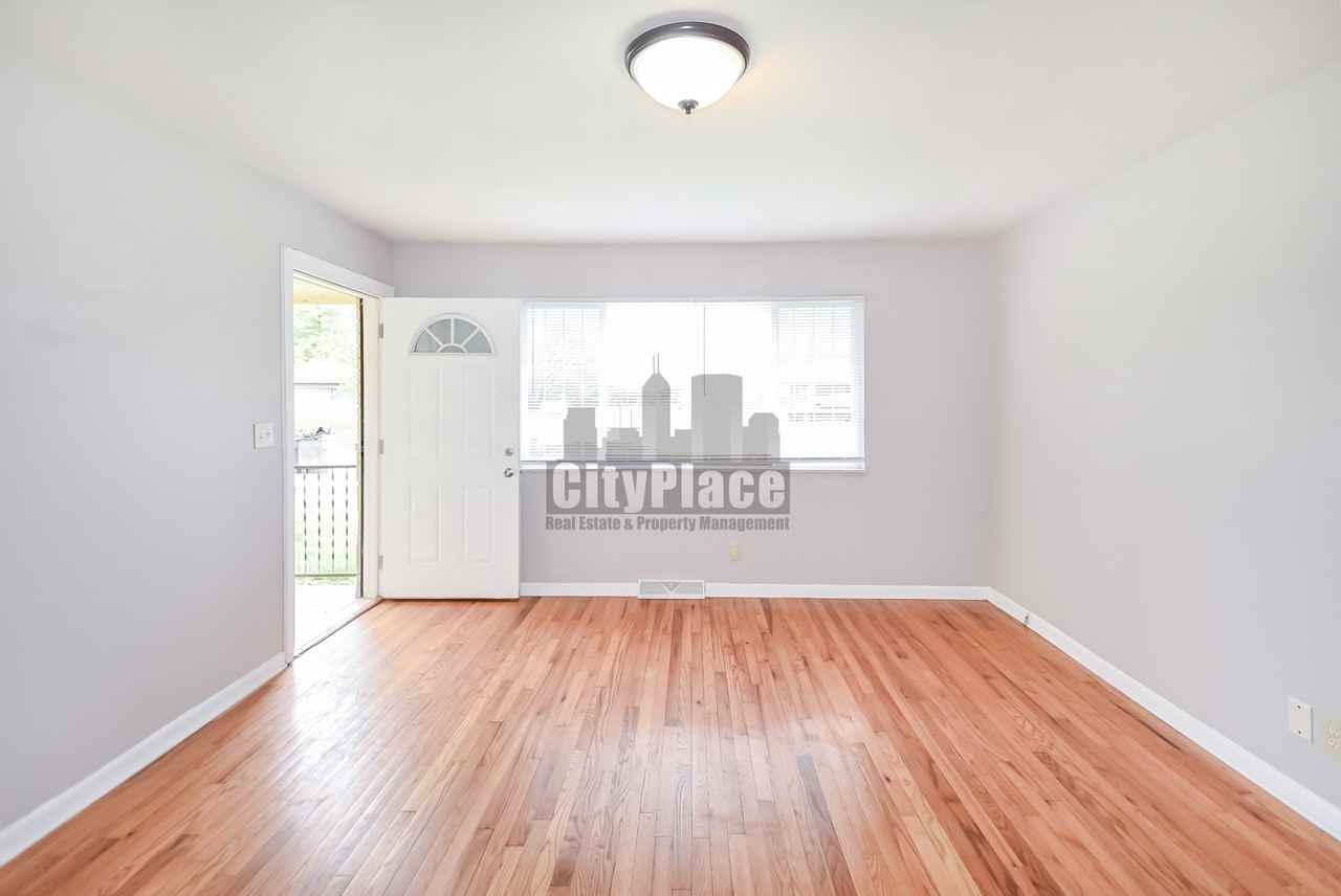 1213 Taylor Dr E - Photo 7 of 18