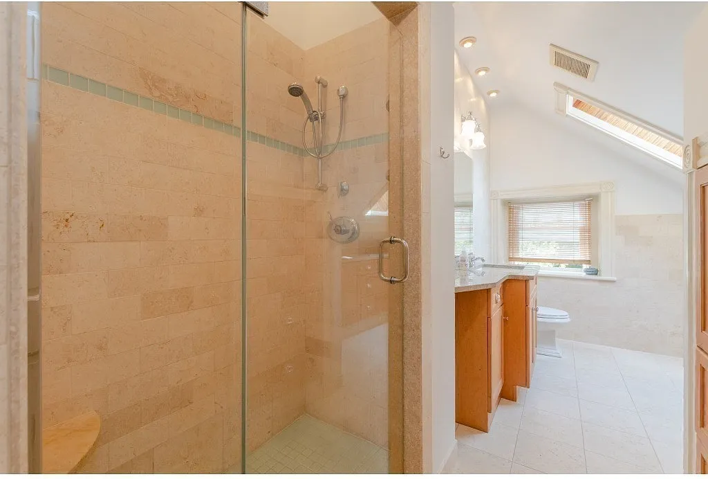 35 Grandview Ave #3 - Photo 4 of 12