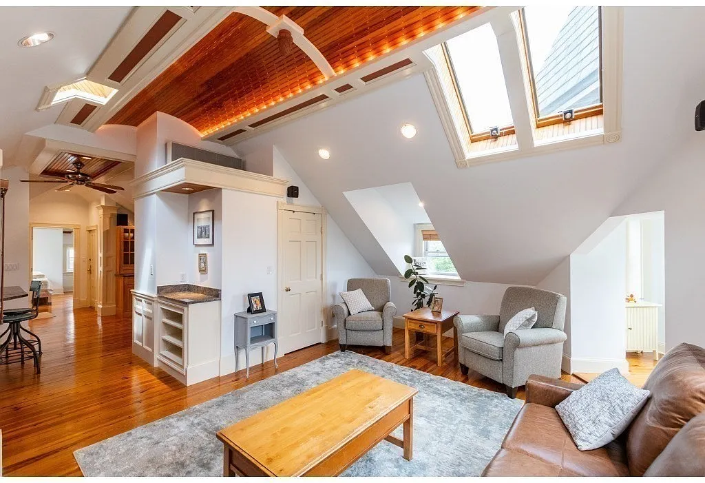 35 Grandview Ave #3 - Photo 6 of 12