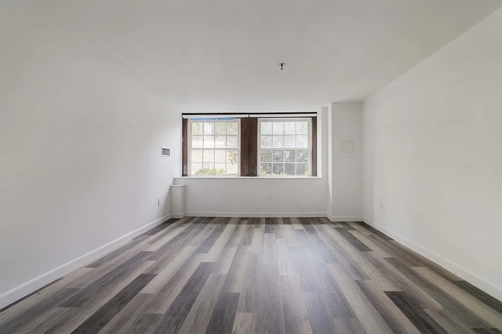 76 Elm St #G05 - Photo 2 of 14