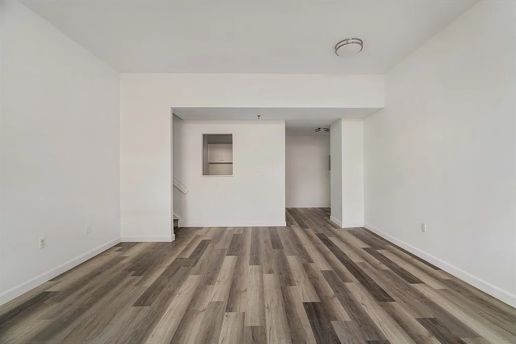 76 Elm St #G05 - Photo 7 of 14