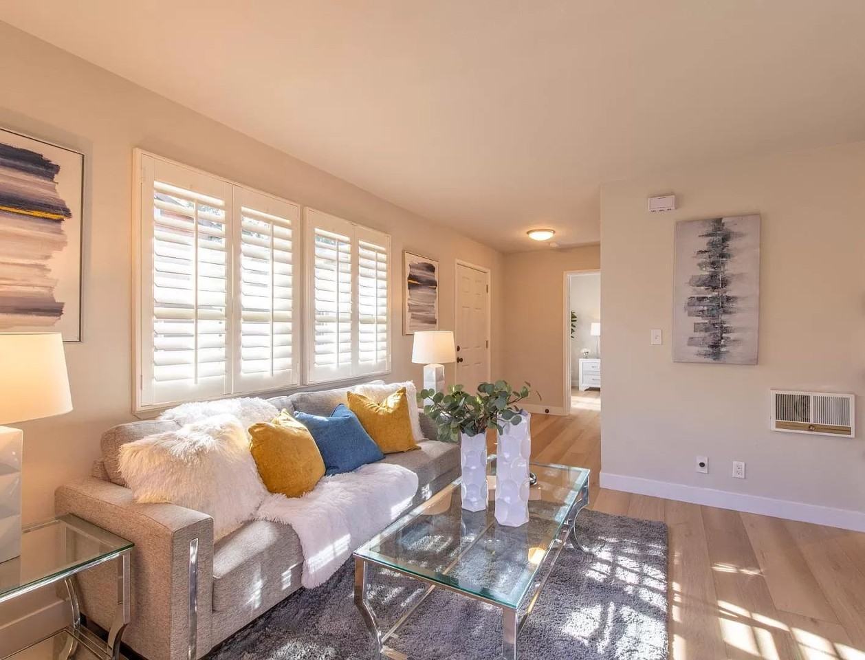 568 Vista Ave - Photo 7 of 11