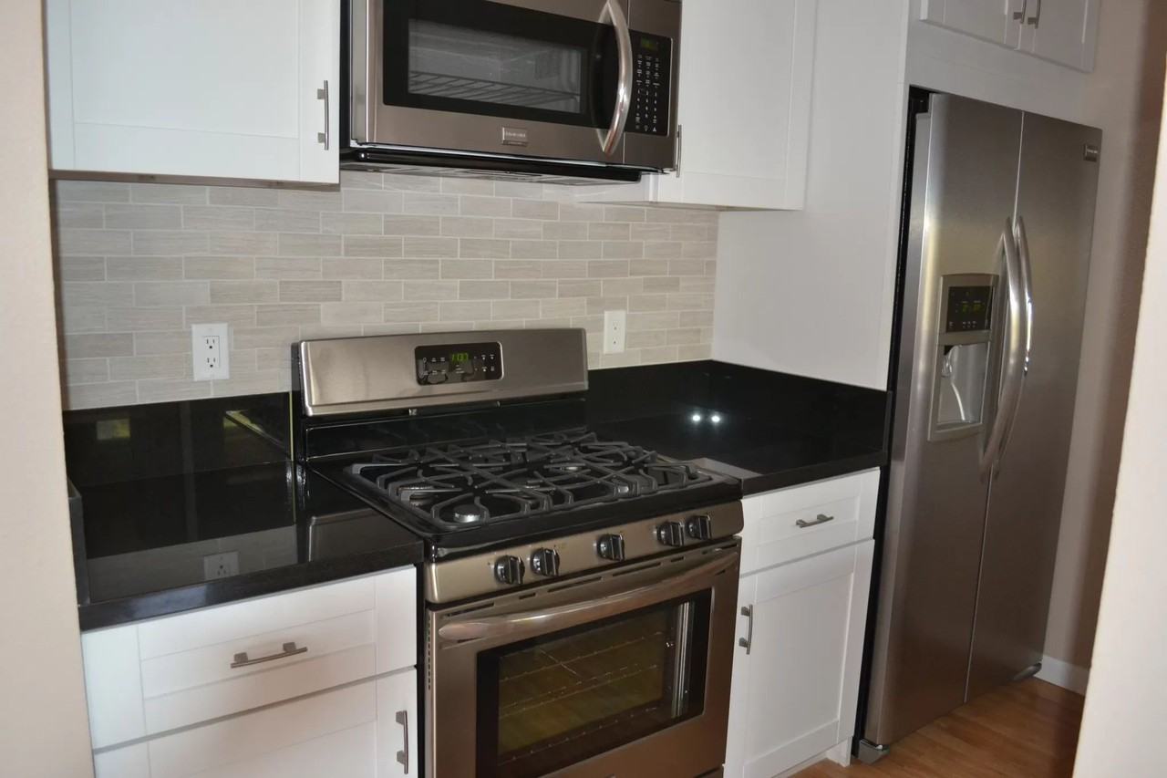 25050 Terrace Lantern #22 - Photo 2 of 12